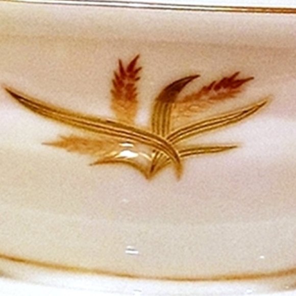 Fukagama Arita Hand Painted Gravy Boat with attached Plate, Vintage Gravy Boat - Picture 3 of 11